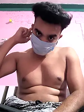 Snapshot of Riyansh_mehta chatting on December 17, 5:40 pm Riyansh mehta online show from December 17, 5:40 pm