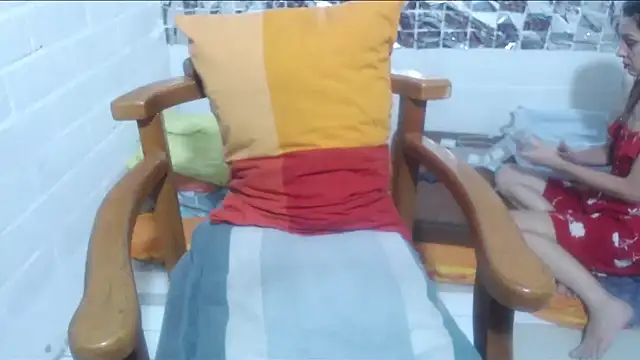 rose-crystal online show from February 5, 12:39 am