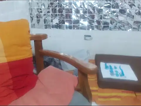 rose-crystal online show from February 8, 12:41 am