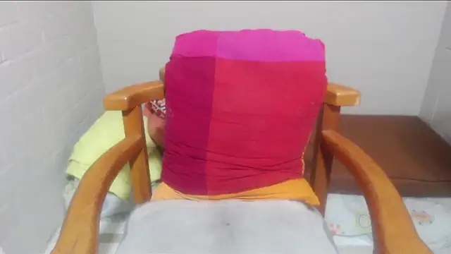 rose-crystal online show from March 15, 11:45 pm