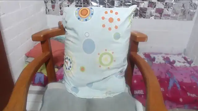 rose-crystal online show from December 16, 1:04 pm