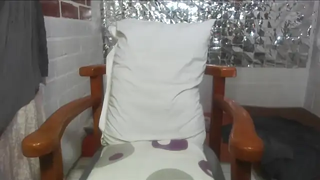 rose-crystal online show from October 4, 11:39 pm