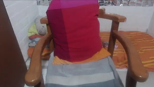 rose-crystal online show from February 24, 12:33 am