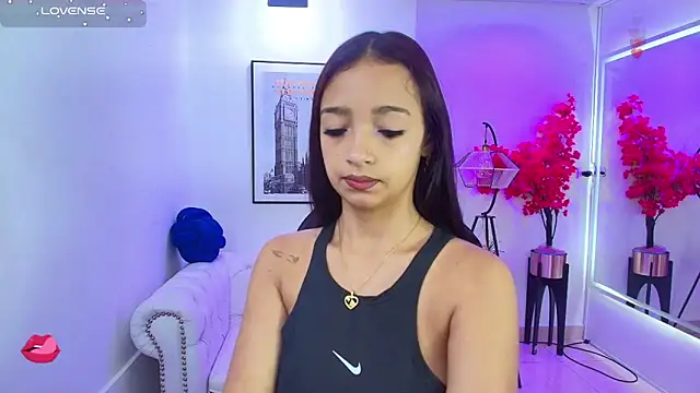 Snapshot of Katty_rounds chatting on October 6, 12:28 pm Katty rounds online show from October 6, 12:28 pm