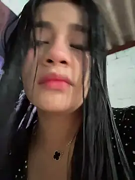 indialatin online show from February 22, 9:05 pm