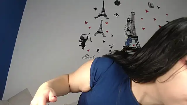 Snapshot of IVONNE_SEX chatting on October 12, 7:48 pm IVONNE SEX online show from October 12, 7:48 pm