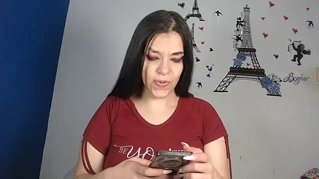 Snapshot of IVONNE_SEX chatting on September 24, 8:37 pm IVONNE SEX online show from September 24, 8:37 pm