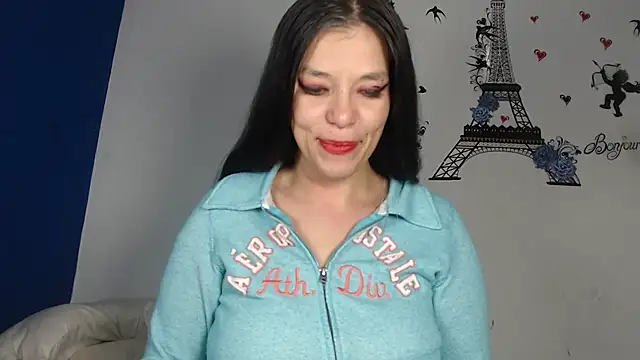 Snapshot of IVONNE_SEX chatting on October 3, 9:49 pm IVONNE SEX online show from October 3, 9:49 pm