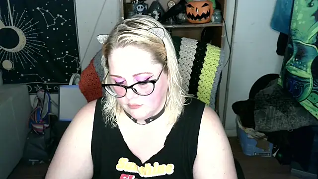 Kinky Witch online show from May 27, 4:58 pm