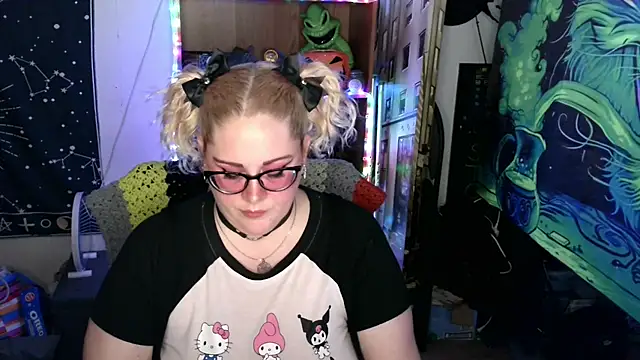 Kinky Witch online show from April 17, 4:32 pm