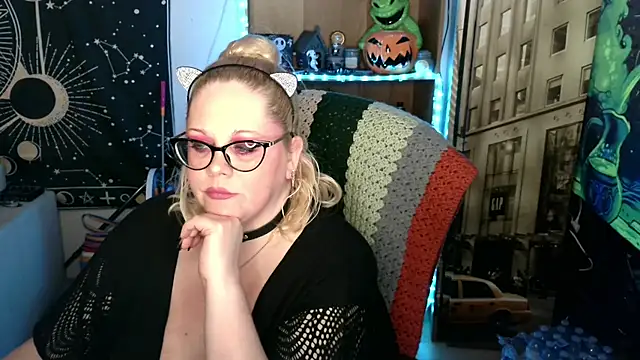 Kinky Witch online show from April 26, 4:26 pm