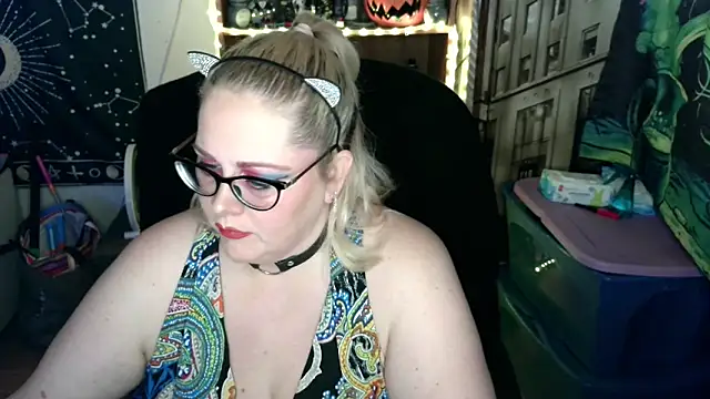 Kinky Witch online show from May 11, 1:29 am