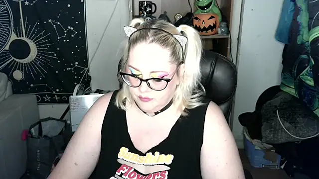Kinky Witch online show from June 1, 4:17 pm