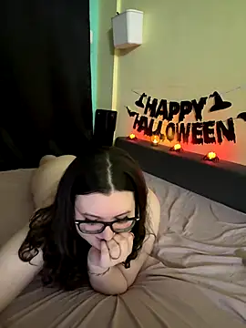 HaleyAyush online show from October 24, 5:12 pm