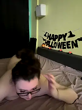 HaleyAyush online show from October 29, 4:50 pm