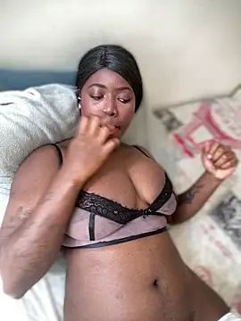 Snapshot of Alexia_24 chatting on November 22, 4:17 pm Alexia 24 online show from November 22, 4:17 pm