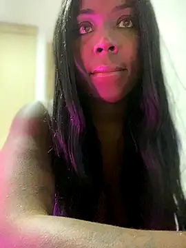 Snapshot of Alexia_24 chatting on December 5, 3:49 am Alexia 24 online show from December 5, 3:49 am