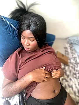 Snapshot of Alexia_24 chatting on November 18, 4:10 pm Alexia 24 online show from November 18, 4:10 pm