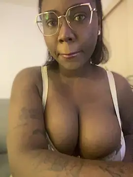 Snapshot of Alexia_24 chatting on July 11, 3:40 am Alexia 24 online show from July 11, 3:40 am