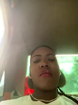 Alexia 24 online show from January 11, 8:49 pm