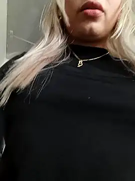 Belinda-Naughty online show from October 18, 1:24 pm