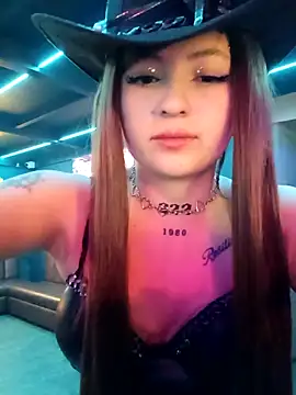 madelen b online show from December 2, 2:12 am