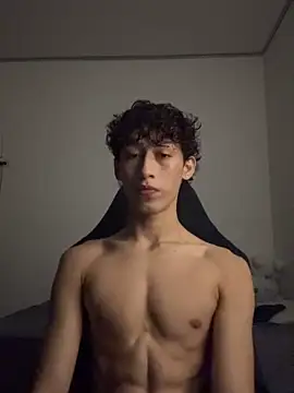 Snapshot of velvet_skyn chatting on September 30, 4:07 am velvet skyn online show from September 30, 4:07 am