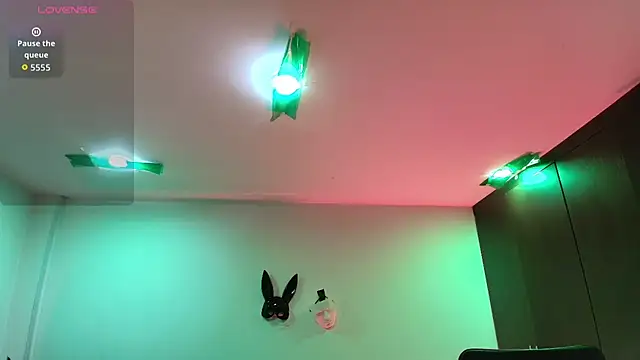 Snapshot of Axel-xoxo chatting on December 23, 3:50 am Axel-xoxo online show from December 23, 3:50 am