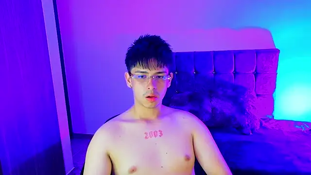 Snapshot of Maximo_Miller chatting on September 10, 5:06 am Maximo Miller online show from September 10, 5:06 am