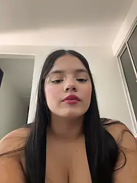 Snapshot of Hailey-Fox chatting on July 9, 1:39 am Hailey-Fox online show from July 9, 1:39 am