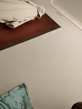 kulliguy online show from December 17, 8:58 pm