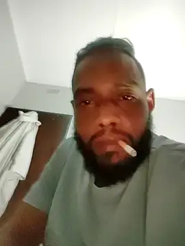 Snapshot of kulliguy chatting on November 3, 8:34 pm kulliguy online show from November 3, 8:34 pm