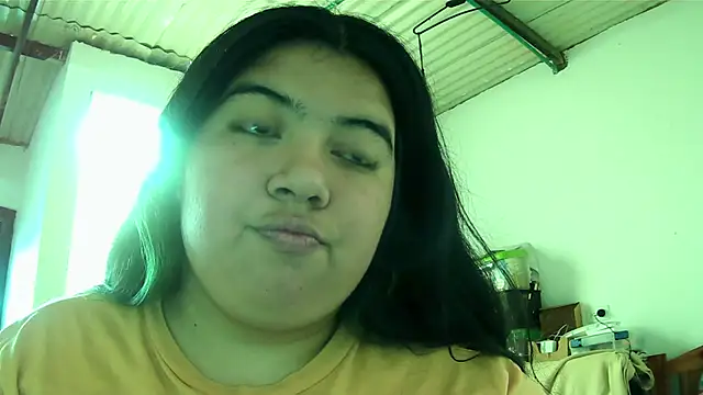 Snapshot of sultana_mihrima chatting on June 2, 6:30 pm sultana mihrima online show from June 2, 6:30 pm