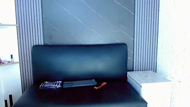 Raven Doll19 online show from April 14, 1:54 am