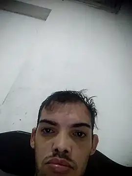 GuilhermeYuree online show from October 19, 7:22 am