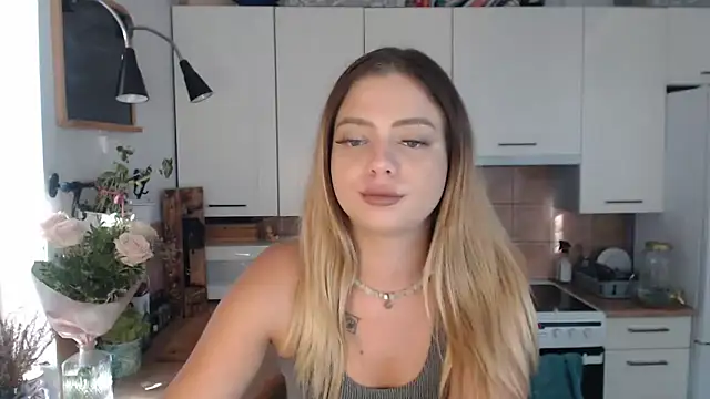 Snapshot of BuffyxLUST chatting on September 10, 2:16 pm BuffyxLUST online show from September 10, 2:16 pm