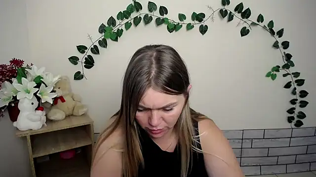 Snapshot of Magic_Katarina_ chatting on September 11, 6:46 am Magic Katarina  online show from September 11, 6:46 am