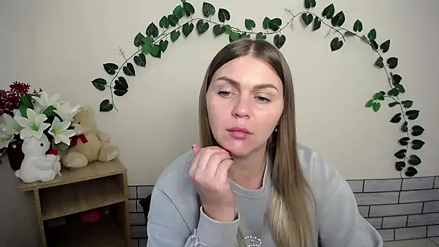 Snapshot of Magic_Katarina_ chatting on September 26, 7:15 am Magic Katarina  online show from September 26, 7:15 am