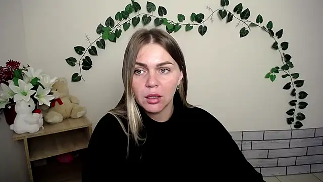 Snapshot of Magic_Katarina_ chatting on October 14, 6:36 am Magic Katarina  online show from October 14, 6:36 am
