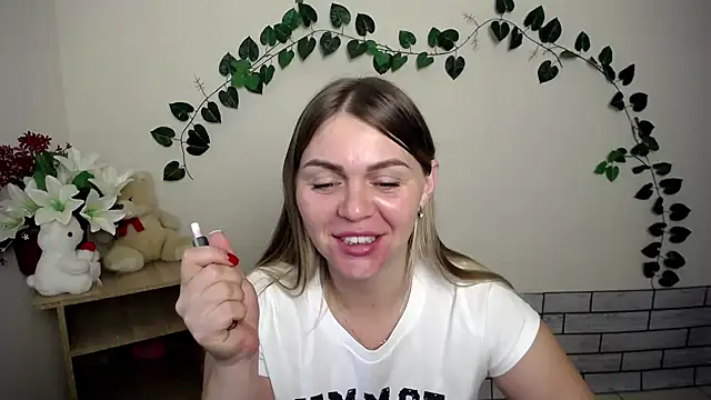 Snapshot of Magic_Katarina_ chatting on September 18, 7:00 am Magic Katarina  online show from September 18, 7:00 am