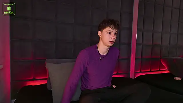 AnthonyHall online show from December 2, 3:14 pm