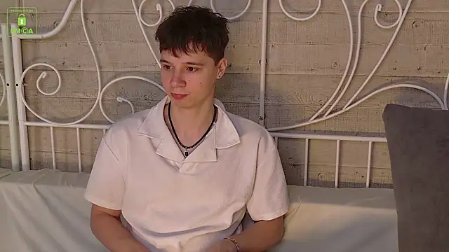 AnthonyHall online show from November 30, 4:46 am