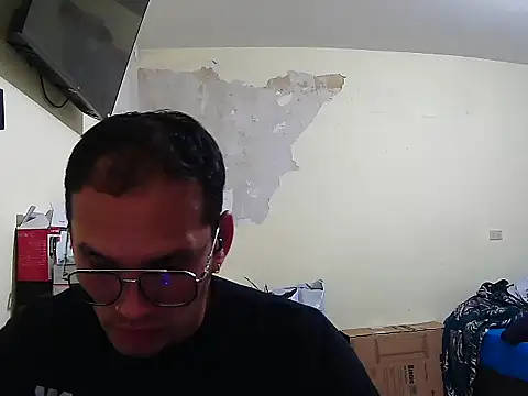 Snapshot of DOBLEWYOSK69G chatting on October 21, 4:56 am DOBLEWYOSK69G online show from October 21, 4:56 am