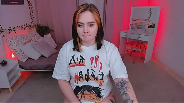 lunaalli online show from November 10, 4:23 pm