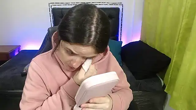 KrystalAdams online show from October 29, 12:37 pm