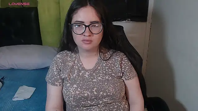 KrystalAdams online show from April 29, 7:09 pm