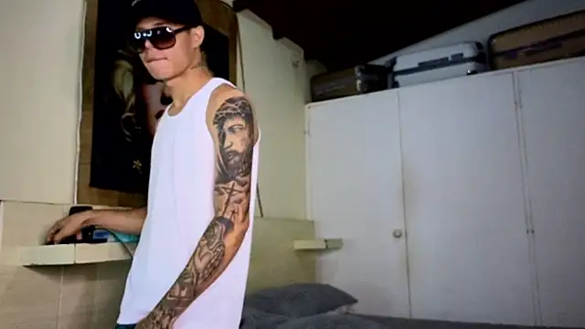 Snapshot of 777_camilo chatting on September 27, 7:42 pm 777 camilo online show from September 27, 7:42 pm