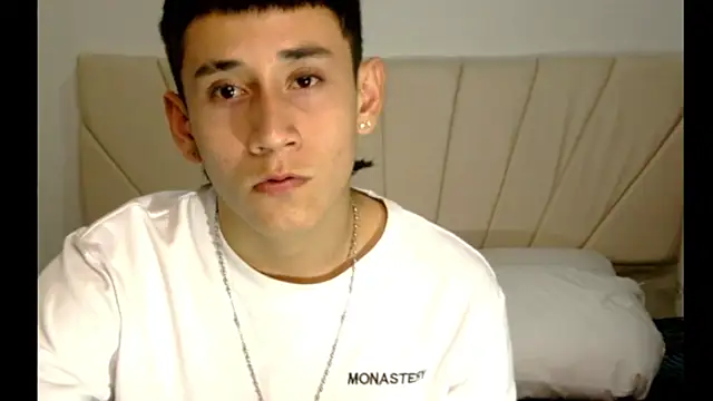 Snapshot of 777_camilo chatting on November 13, 2:48 am 777 camilo online show from November 13, 2:48 am