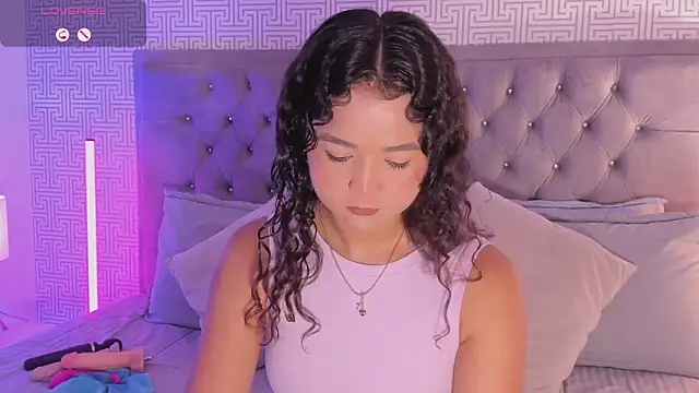 Snapshot of Evaa_Lunna_ chatting on June 30, 8:31 pm Evaa Lunna online show from June 30, 8:31 pm