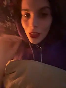 refem9 online show from October 29, 8:41 pm